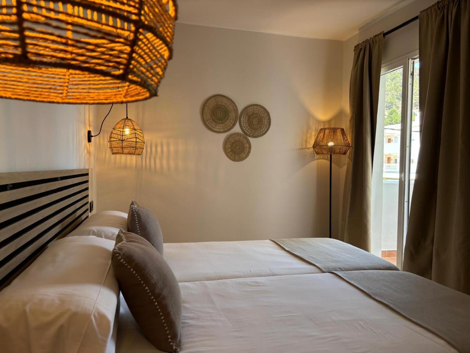 Apartamentos Ses Veles Cala Llonga  Cameră foto