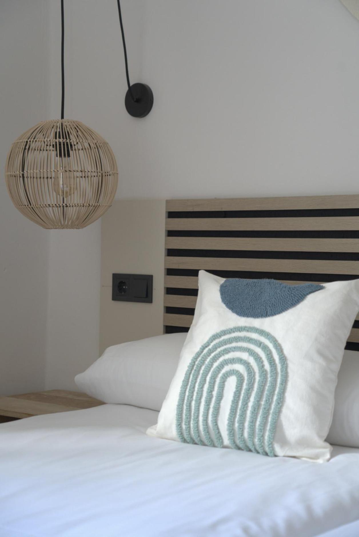 Apartamentos Ses Veles Cala Llonga  Exterior foto